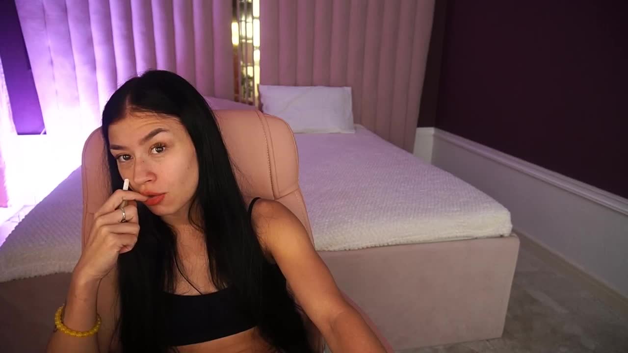 FataleNellie Adult Chat October 3, 2025