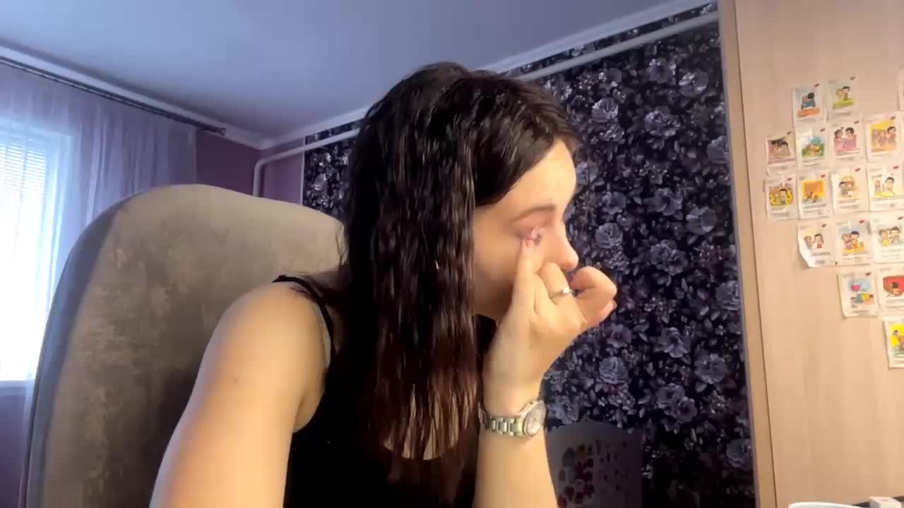 CANDY-LIPS-GIRL Adult Chat October 3, 2025