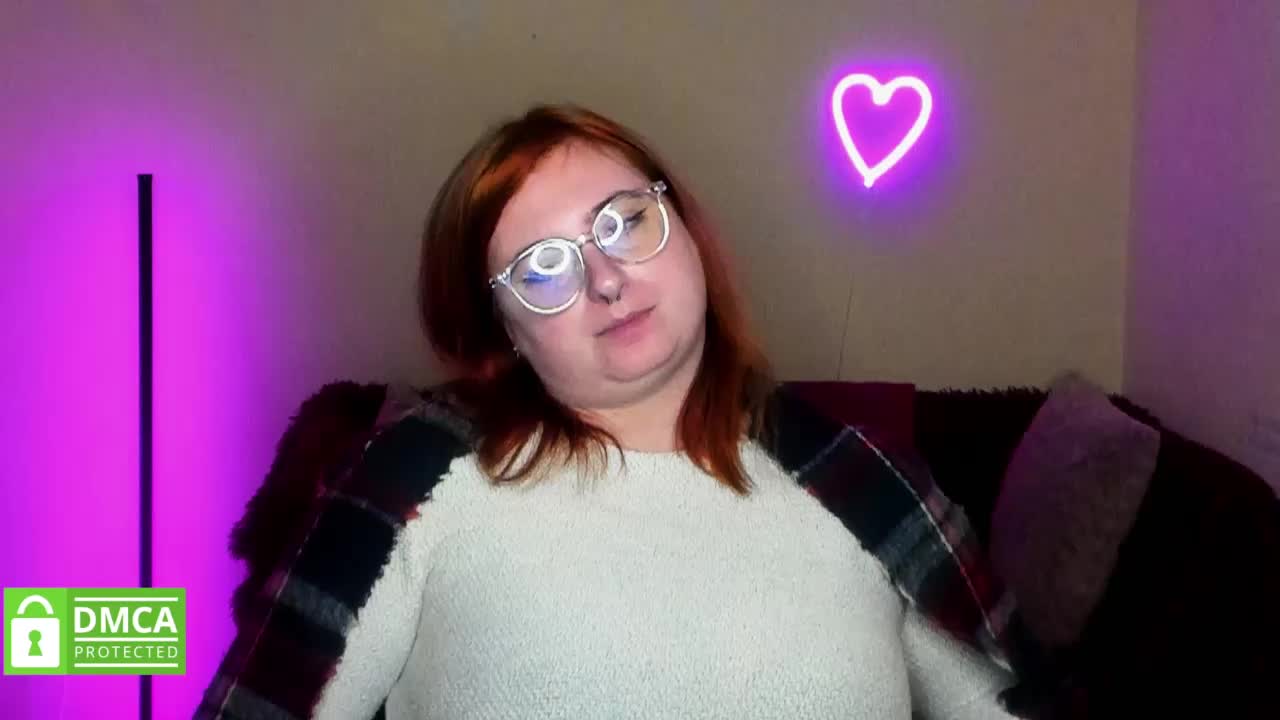 Aliciaredluv Adult Chat October 3, 2025