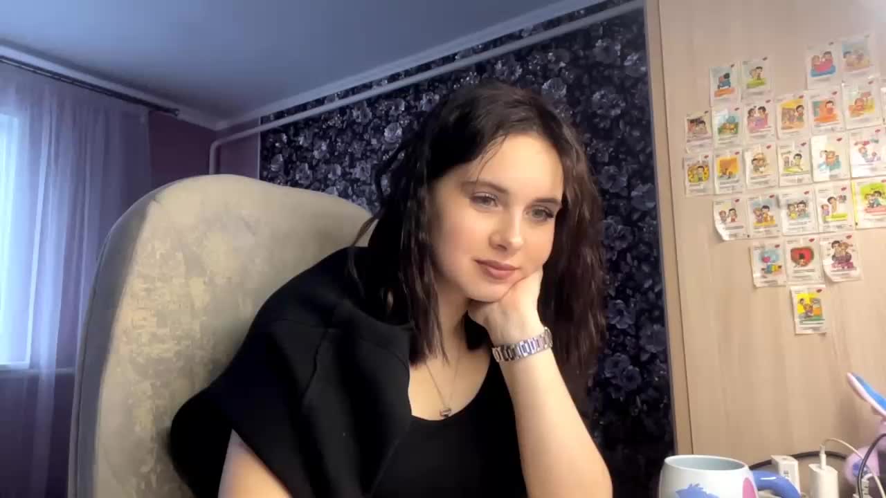 CANDY-LIPS-GIRL Adult Chat October 3, 2025