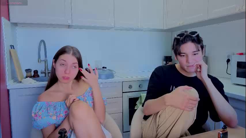 ihavepaws33 Adult Chat October 3, 2025