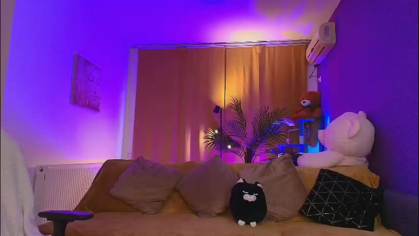 aishaaya Adult Chat October 3, 2025