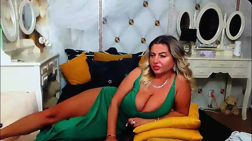 catpussy4 Adult Chat October 3, 2025