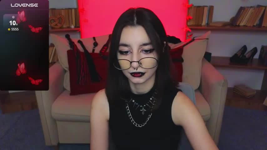 Mistress__Marcelline Adult Chat October 4, 2025