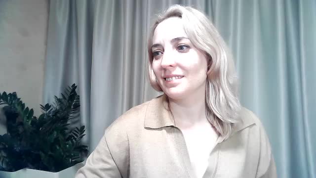 mariska-kiska Adult Chat October 4, 2025