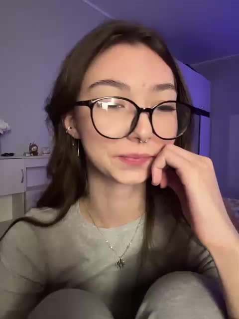 ShyAlya Adult Chat October 4, 2025