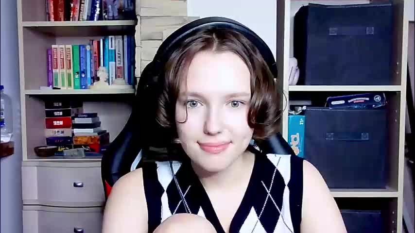 diana_back3 Adult Chat October 4, 2025