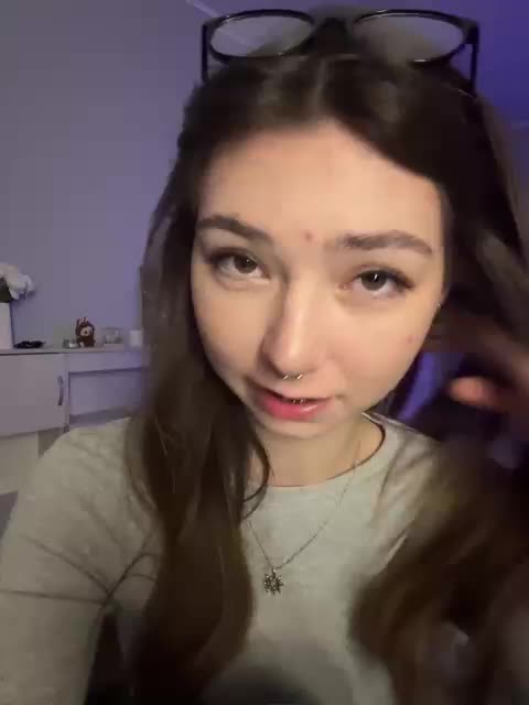 ShyAlya Adult Chat October 4, 2025