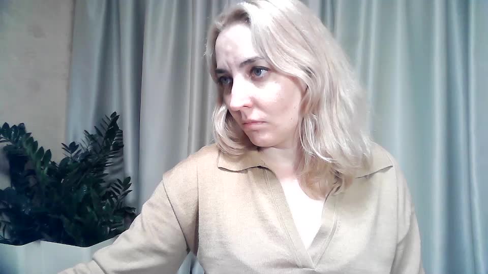 mariska-kiska Adult Chat October 4, 2025