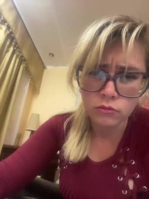 Elegant00Girl Adult Chat October 4, 2025