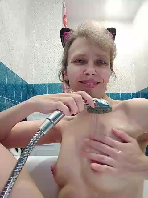 -Queen-Margo- Adult Chat October 4, 2025