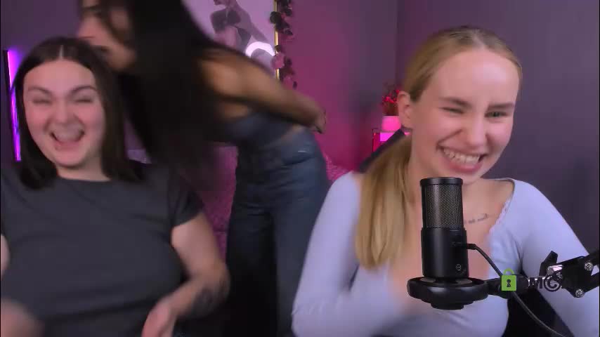 ariana_ross7 Adult Chat October 4, 2025