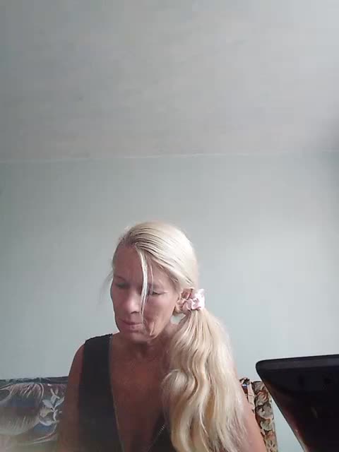 Victoria-sexi Adult Chat October 4, 2025