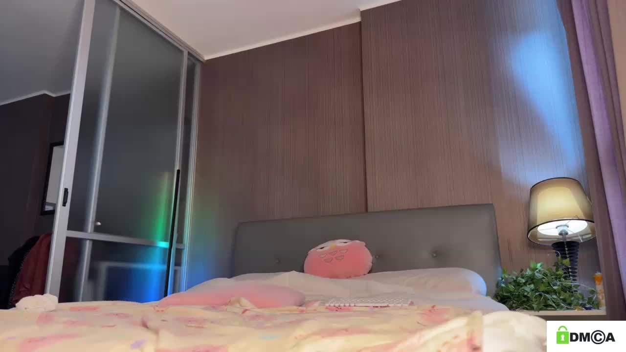 lizzyMeoww Adult Chat October 4, 2025