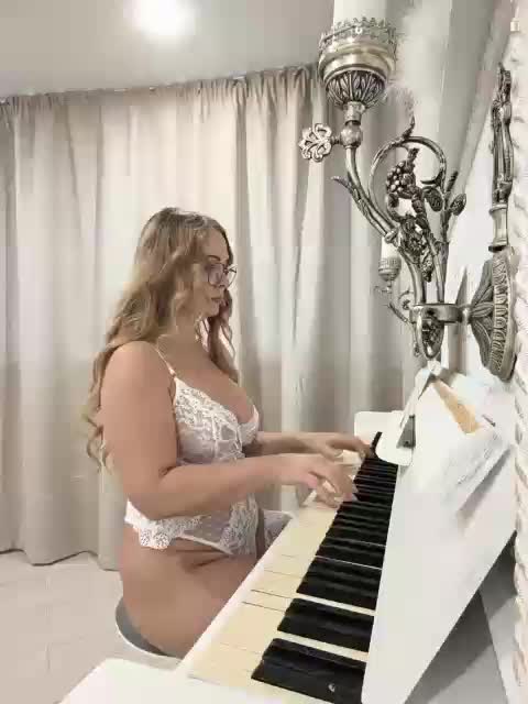 Milf_Zabava Adult Chat October 4, 2025