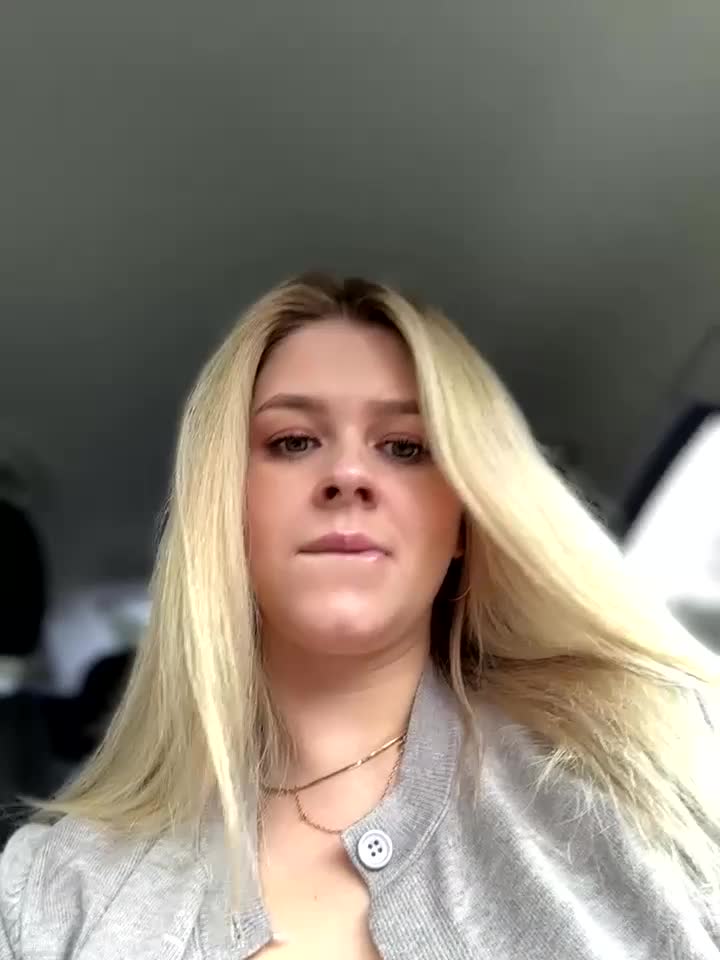 Love_Bri Adult Chat October 4, 2025