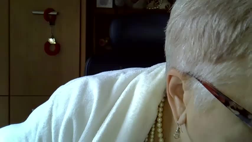 SweetCherry27 Adult Chat October 4, 2025