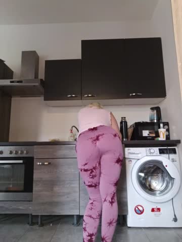 Vika211 Adult Chat October 4, 2025