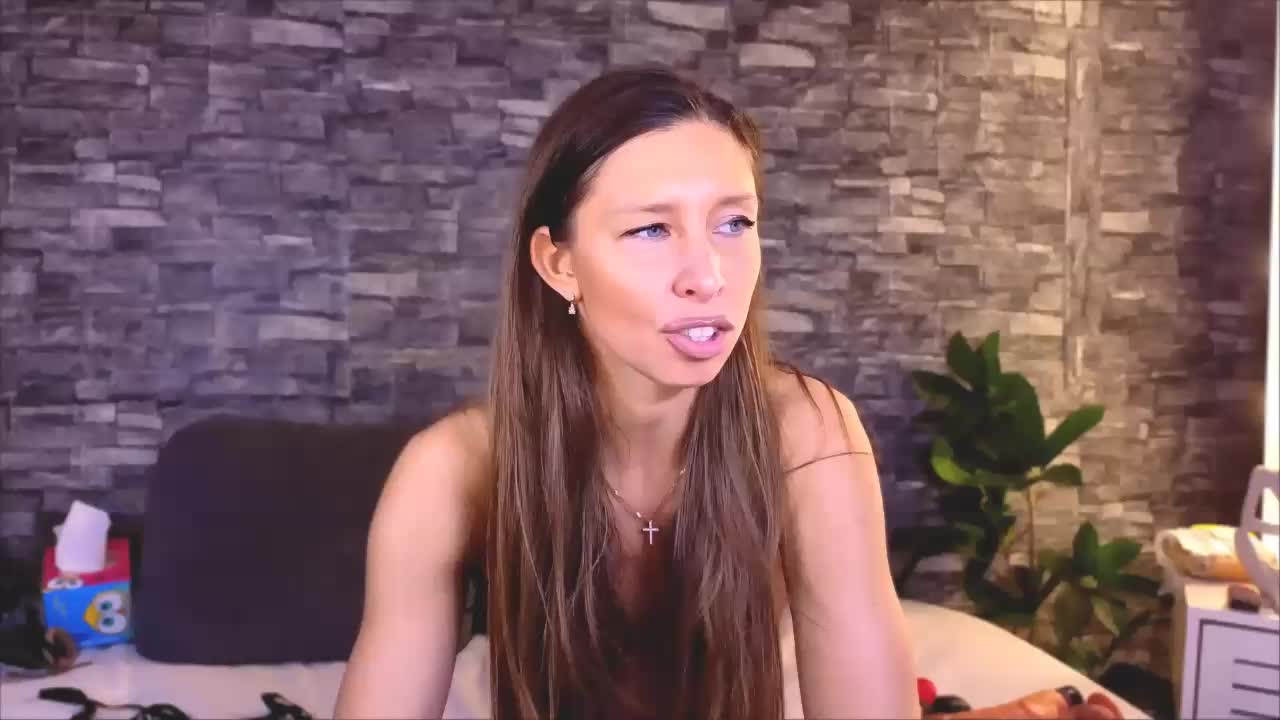 ladyAgata Adult Chat October 4, 2025