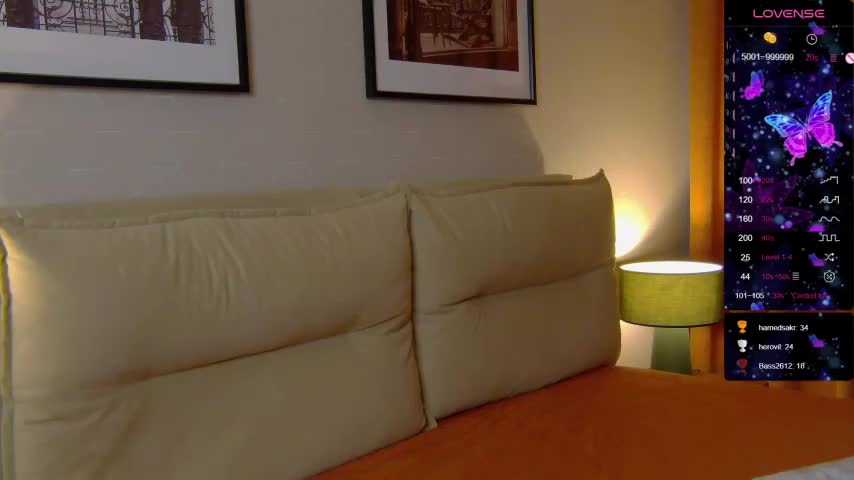 Holly_Molii Adult Chat October 4, 2025