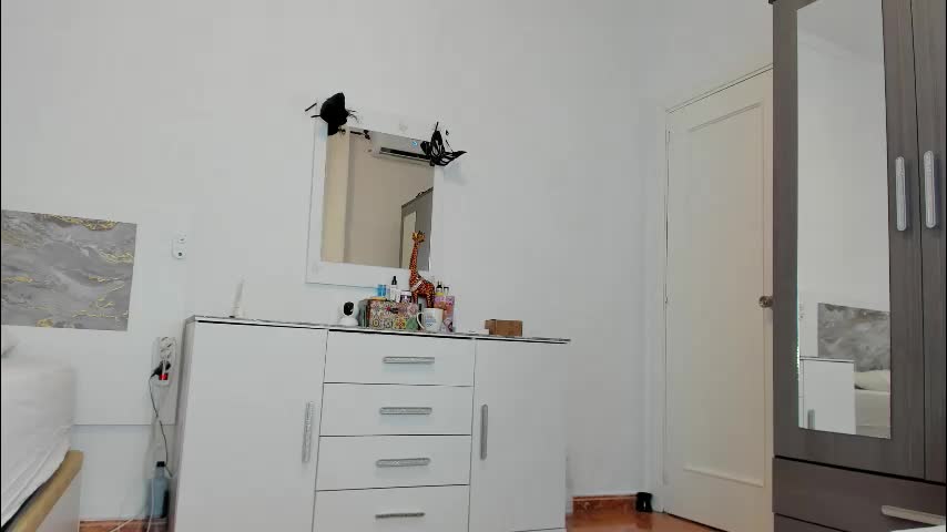 anisialuna_ Adult Chat October 4, 2025