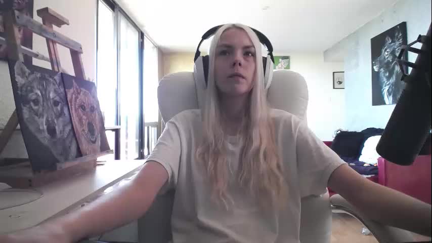 tinykylie Adult Chat October 4, 2025