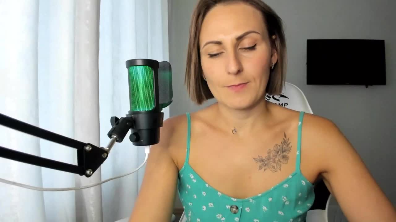 Kiza9 Adult Chat October 4, 2025