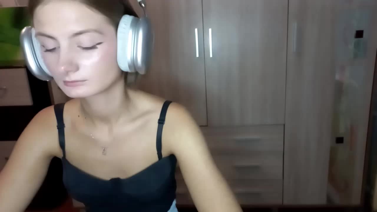 AuroraRow Adult Chat October 5, 2025