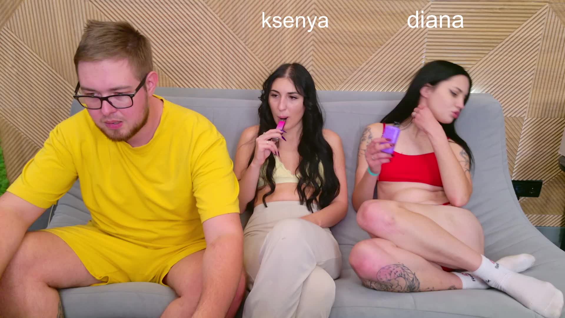 WebcamSlut Adult Chat October 5, 2025