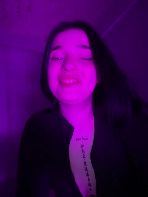 Aliska22 Adult Chat October 5, 2025