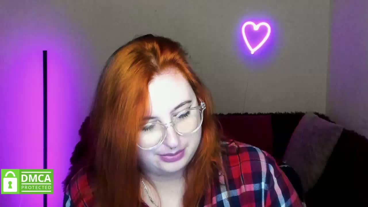 Aliciaredluv Adult Chat October 5, 2025