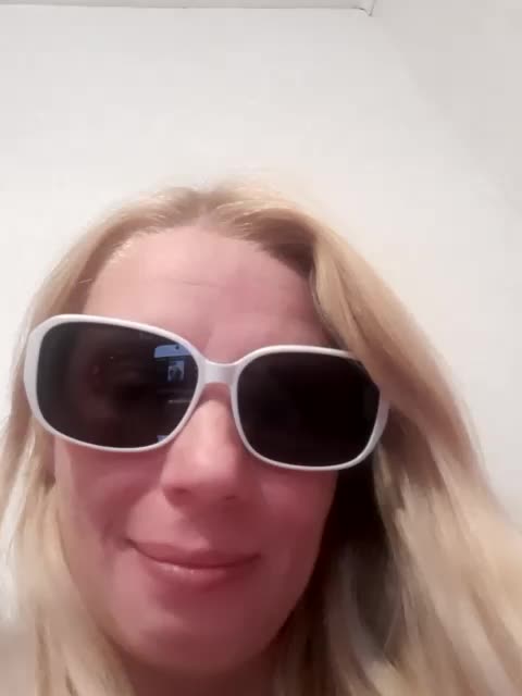 -nelya- Adult Chat October 5, 2025