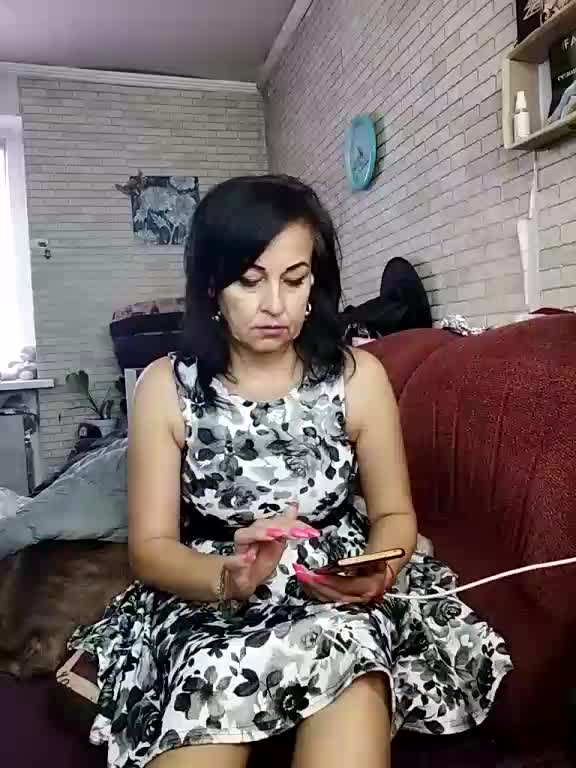 Lina-a-13 Adult Chat October 5, 2025