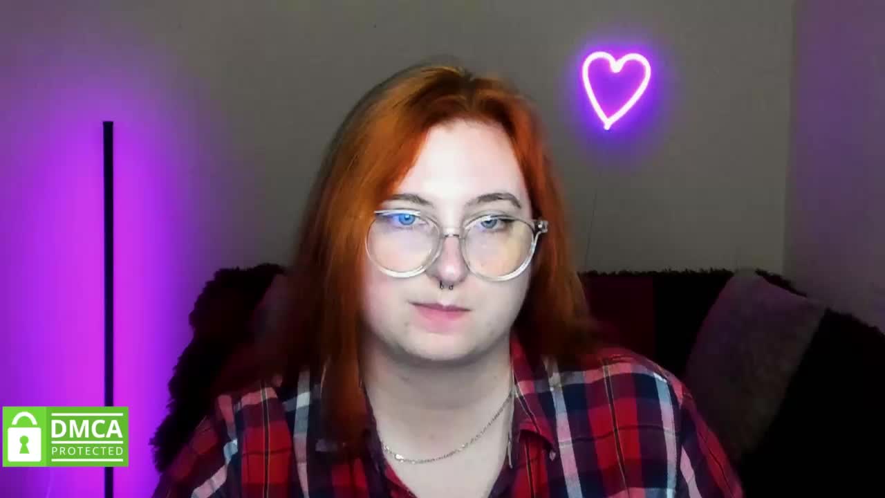 Aliciaredluv Adult Chat October 6, 2025