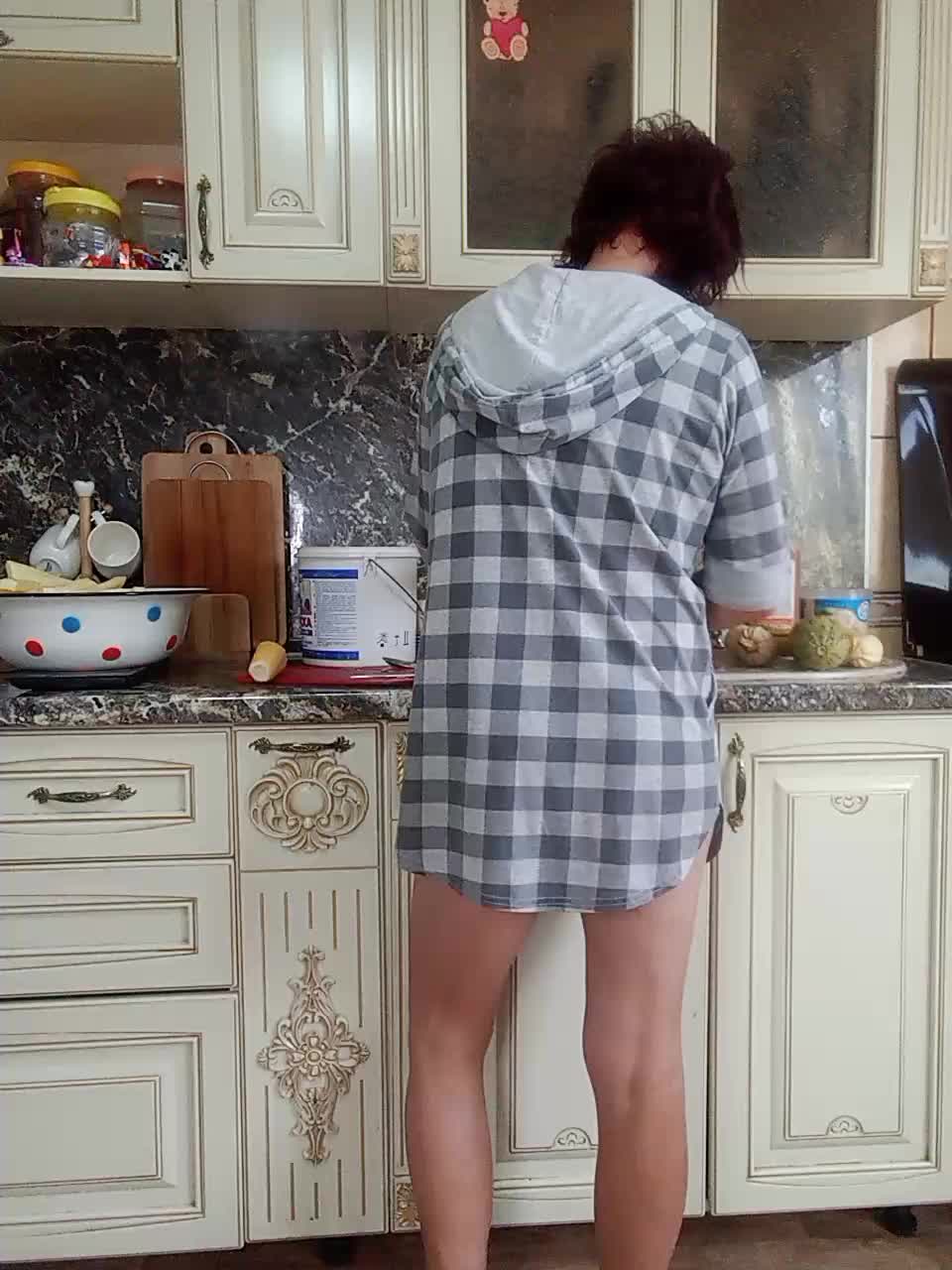 nika74- Adult Chat October 6, 2025