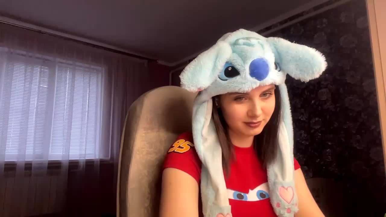 CANDY-LIPS-GIRL Adult Chat October 6, 2025