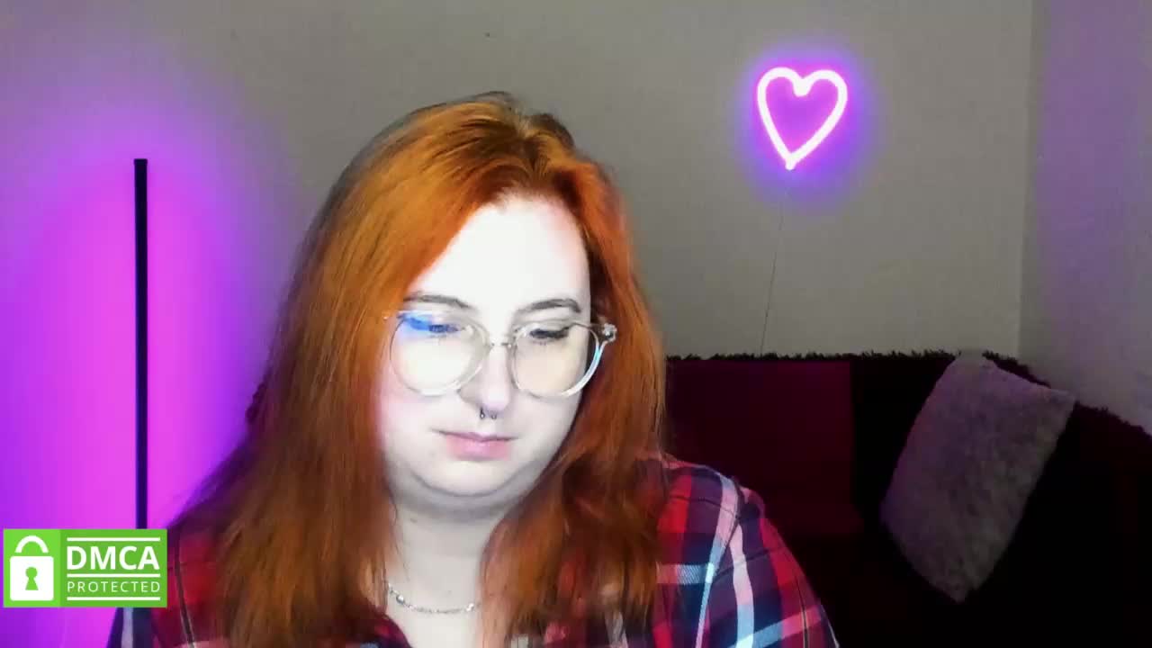 Aliciaredluv Adult Chat October 6, 2025