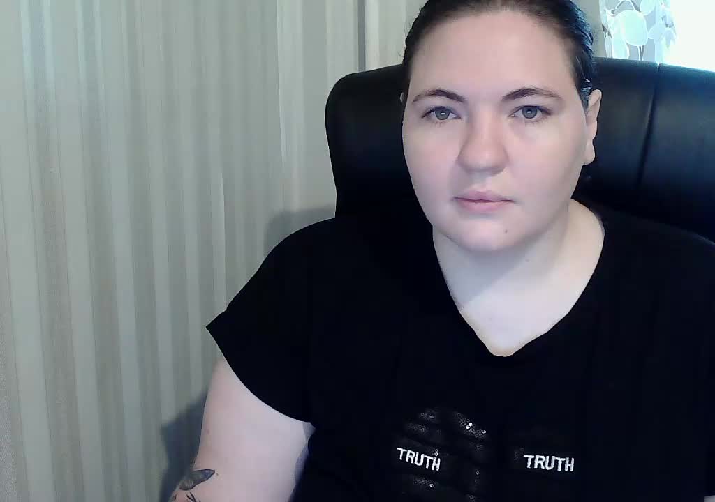 XLisaBlueX Adult Chat October 6, 2025