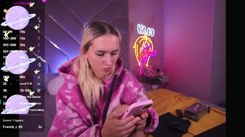 LilElfie Adult Chat October 6, 2025