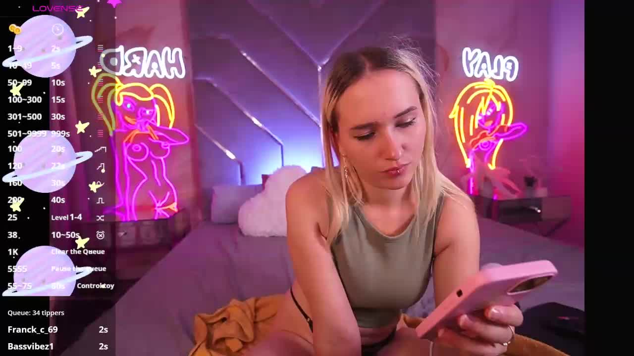 LilElfie Adult Chat October 6, 2025