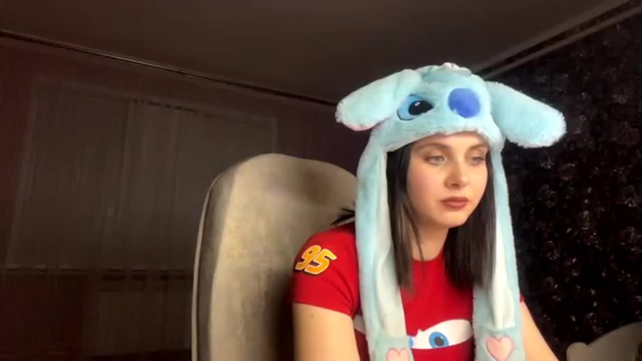 CANDY-LIPS-GIRL Adult Chat October 6, 2025