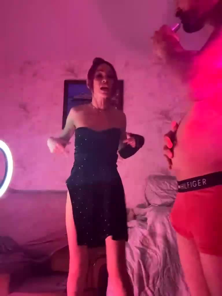 VIP17CoupleDream Adult Chat October 6, 2025