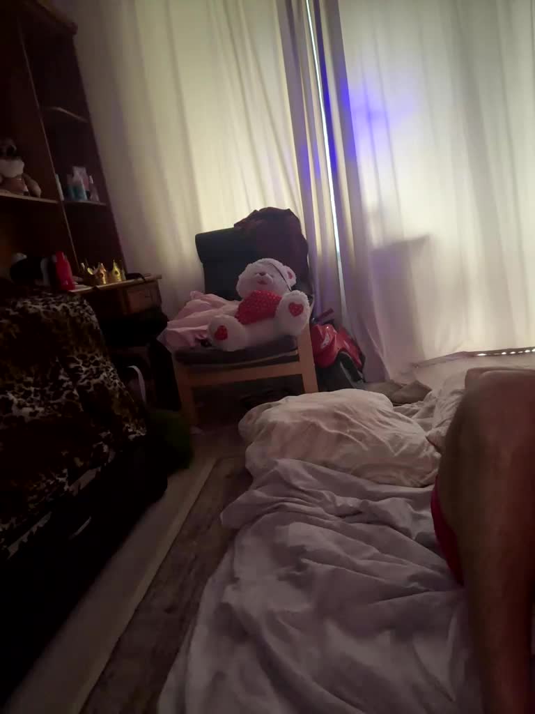 VIP17CoupleDream Adult Chat October 6, 2025