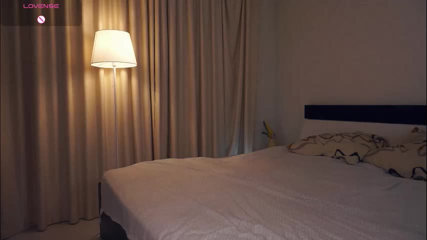 hip_hop_baby Adult Chat October 6, 2025