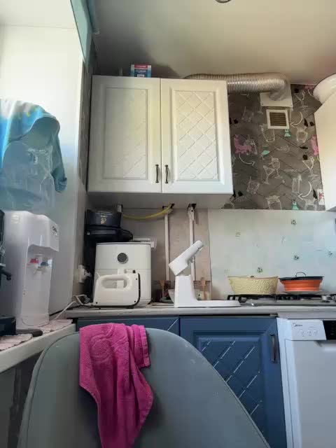 _Milashka_ Adult Chat October 6, 2025