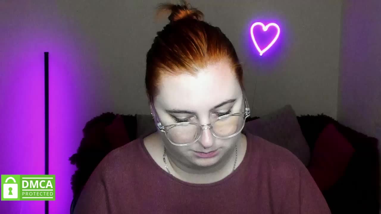 Aliciaredluv Adult Chat October 6, 2025