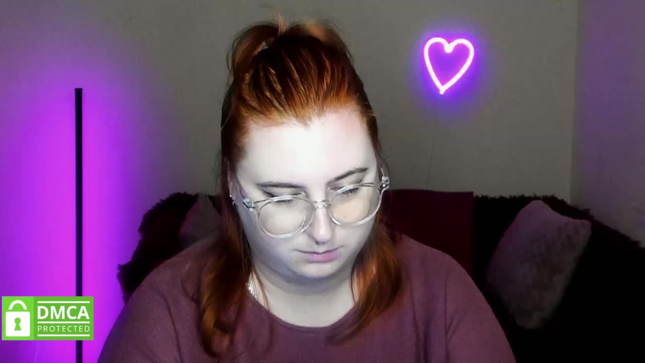 Aliciaredluv Adult Chat October 6, 2025