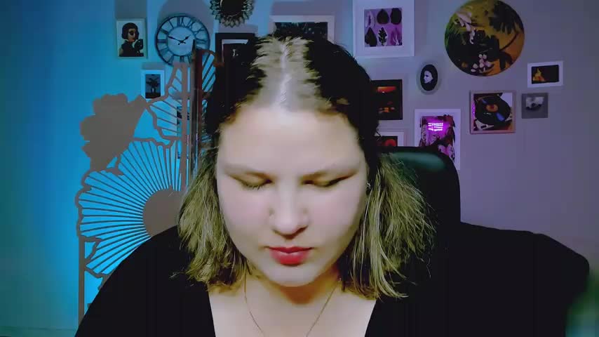 FlorenceAnderson Adult Chat October 7, 2025