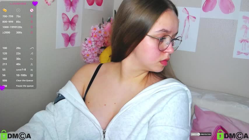 Lilysweet13 Adult Chat October 7, 2025