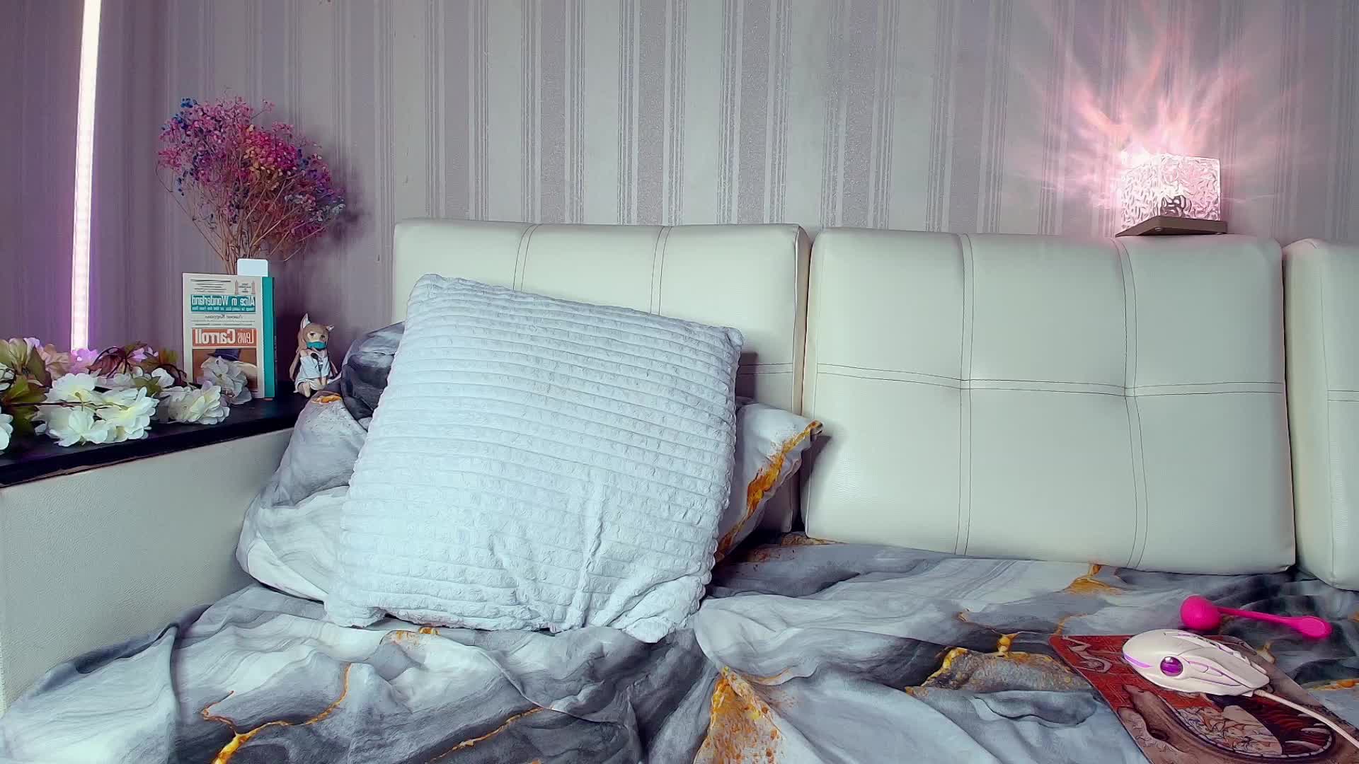 MeowRoslava Adult Chat October 7, 2025